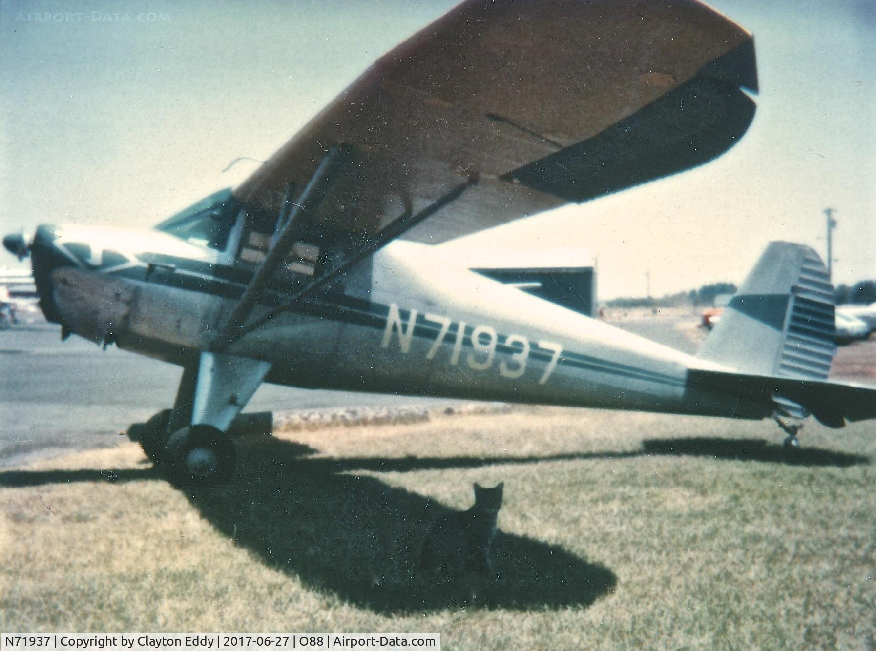 N71937, 1946 Luscombe 8A C/N 3364, 1980 old Rio Vista Airport in California.