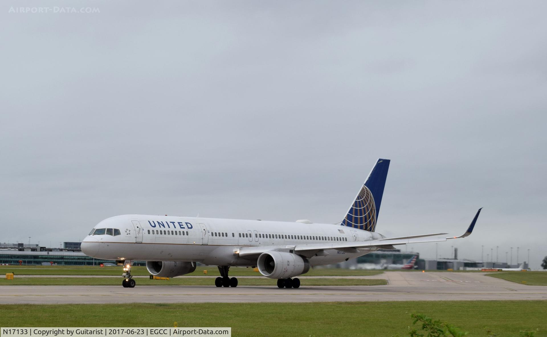 N17133, 1998 Boeing 757-224 C/N 29282, At Manchester
