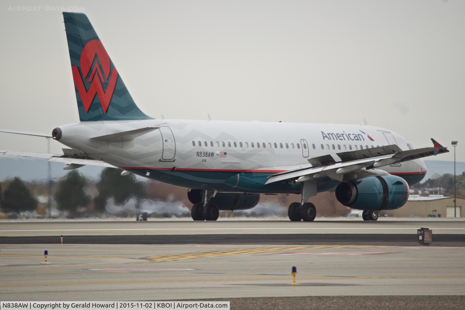 N838AW, 2005 Airbus A319-132 C/N 2615, Landing roll out on RWY 28R.