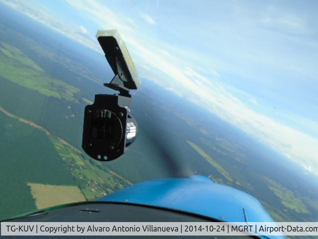 TG-KUV, 1975 Cessna 150L C/N 15075779, Sobrevolando área de La Blanca Retalhuleu