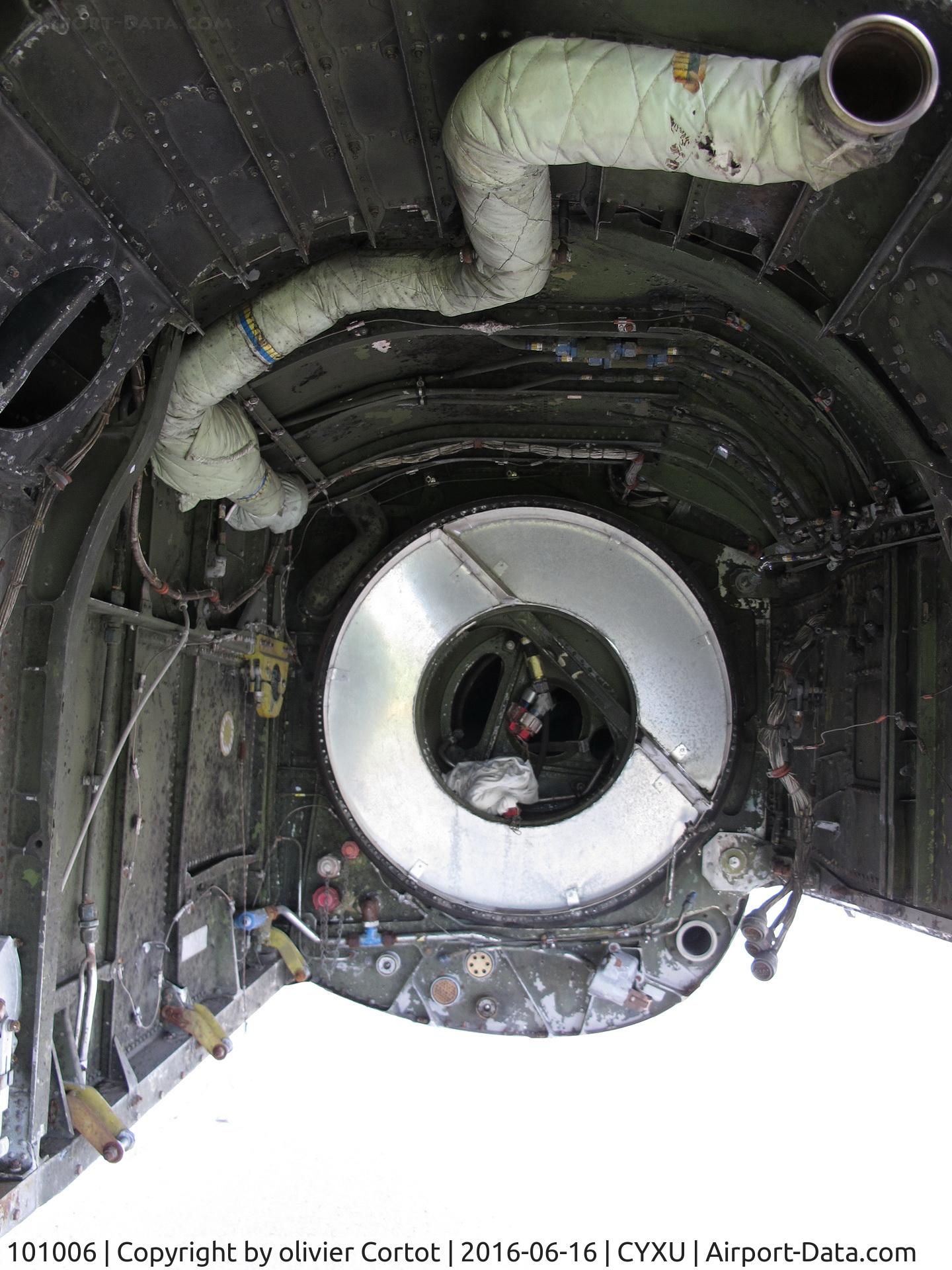 101006, 1956 McDonnell CF-101F Voodoo C/N 420, one engine bay