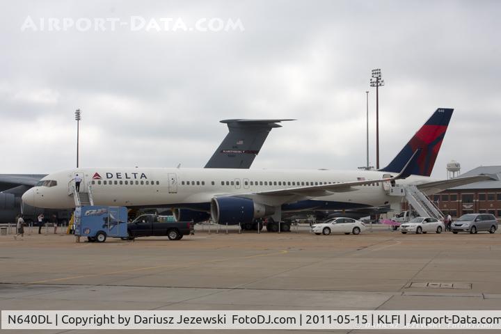 N640DL, 1988 Boeing 757-232 C/N 23994, Boeing 757-232 CN 23994, N640DL