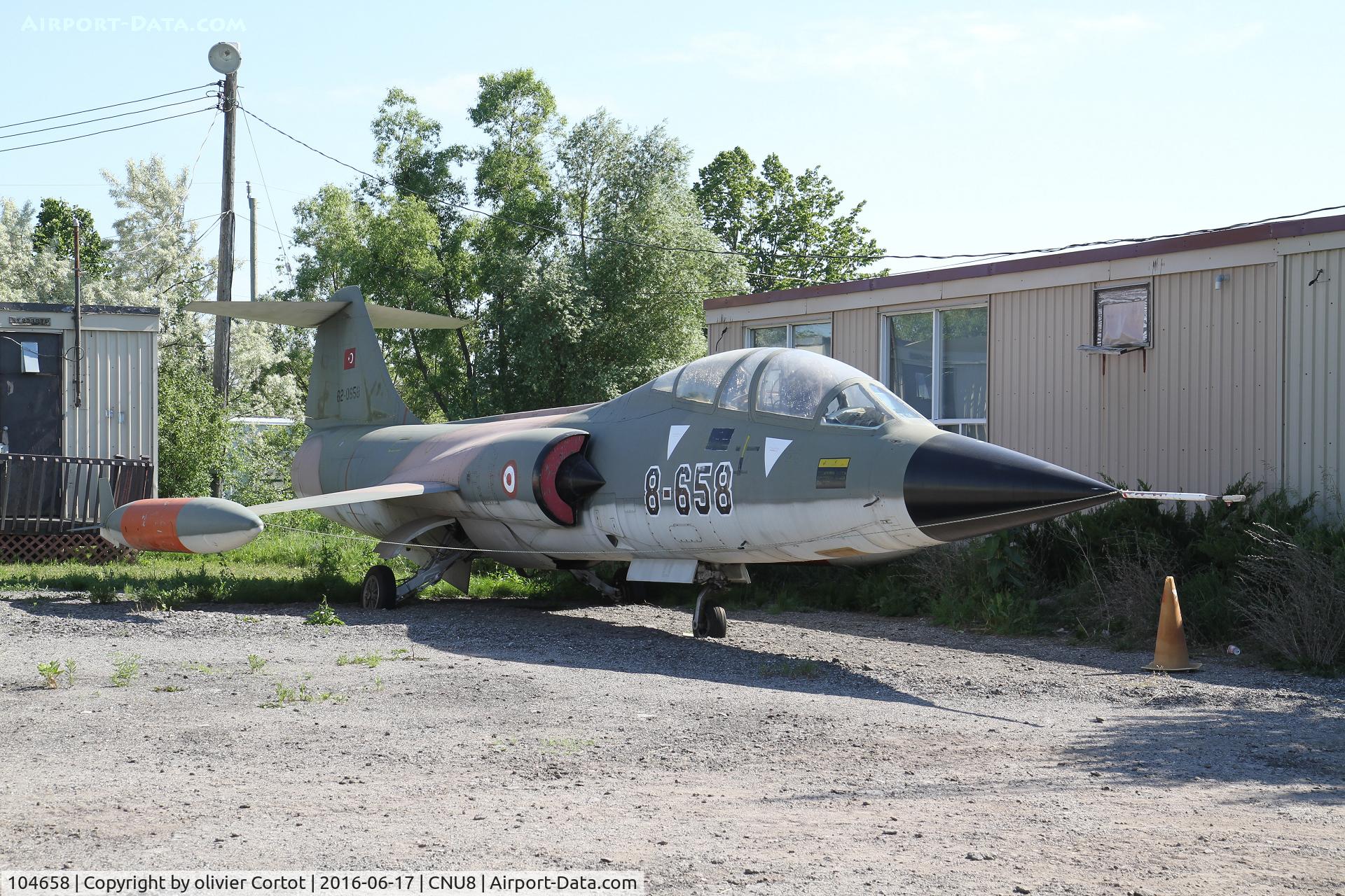 104658, Lockheed CF-104D Starfighter C/N 583A-5328, In turkish markings !