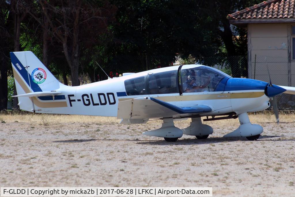 F-GLDD, Robin DR-400-140B Major C/N 2083, Taxiing