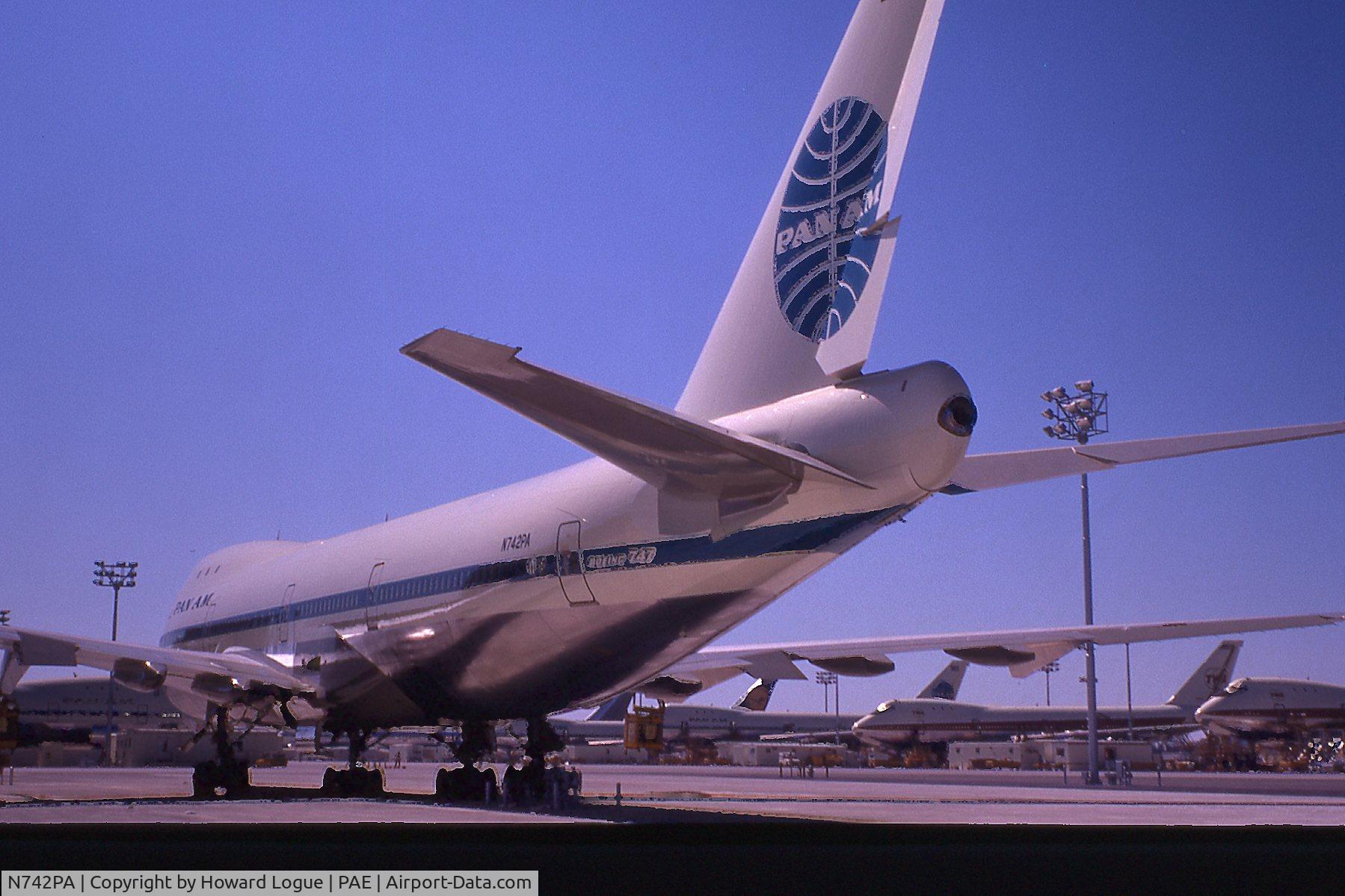 N742PA, 1969 Boeing 747-121 C/N 19649, Summer 1969