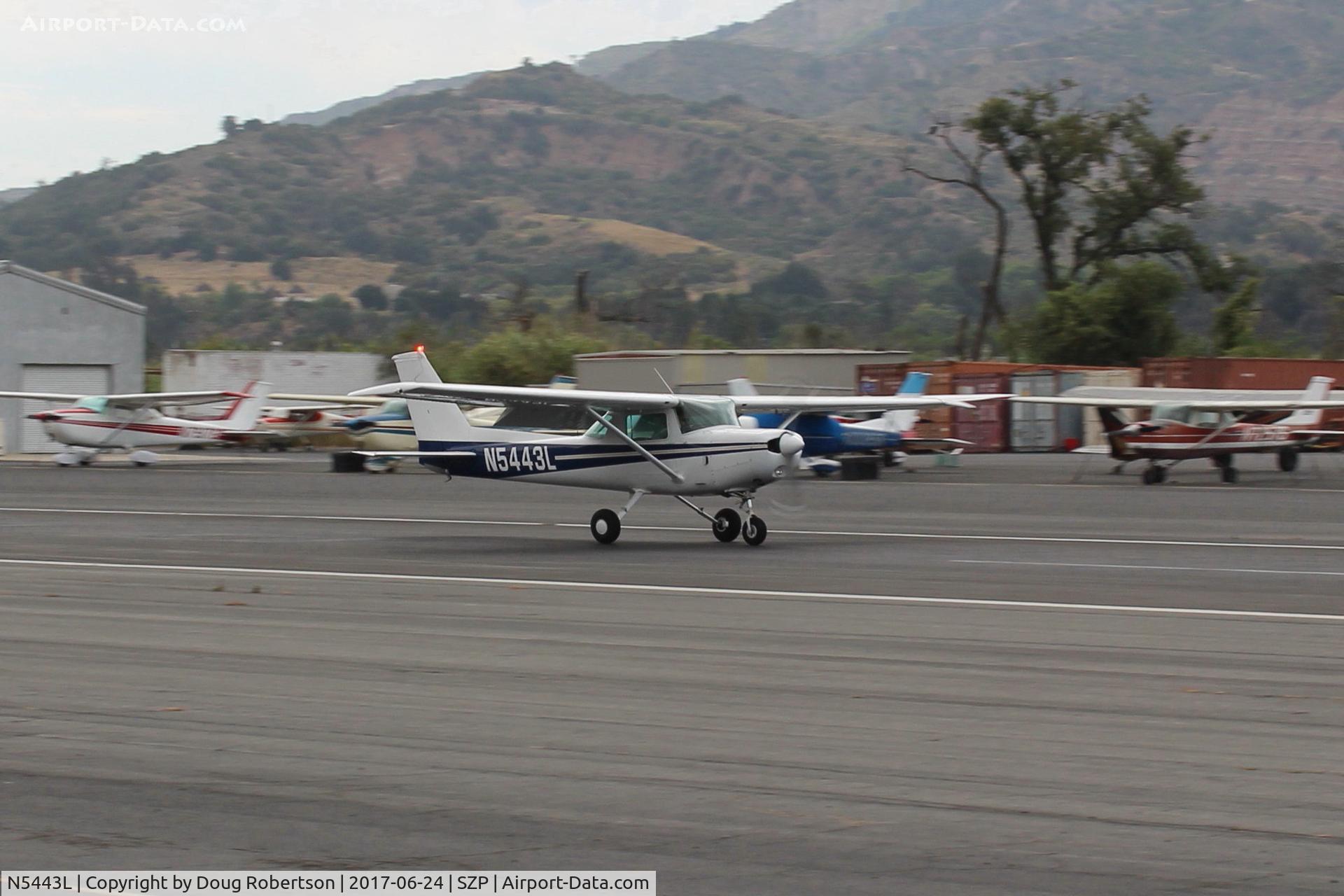 N5443L, 1980 Cessna 152 C/N 15284315, 1980 Cessna 152, Lycoming O-235 115 Hp, landing roll Rwy 22