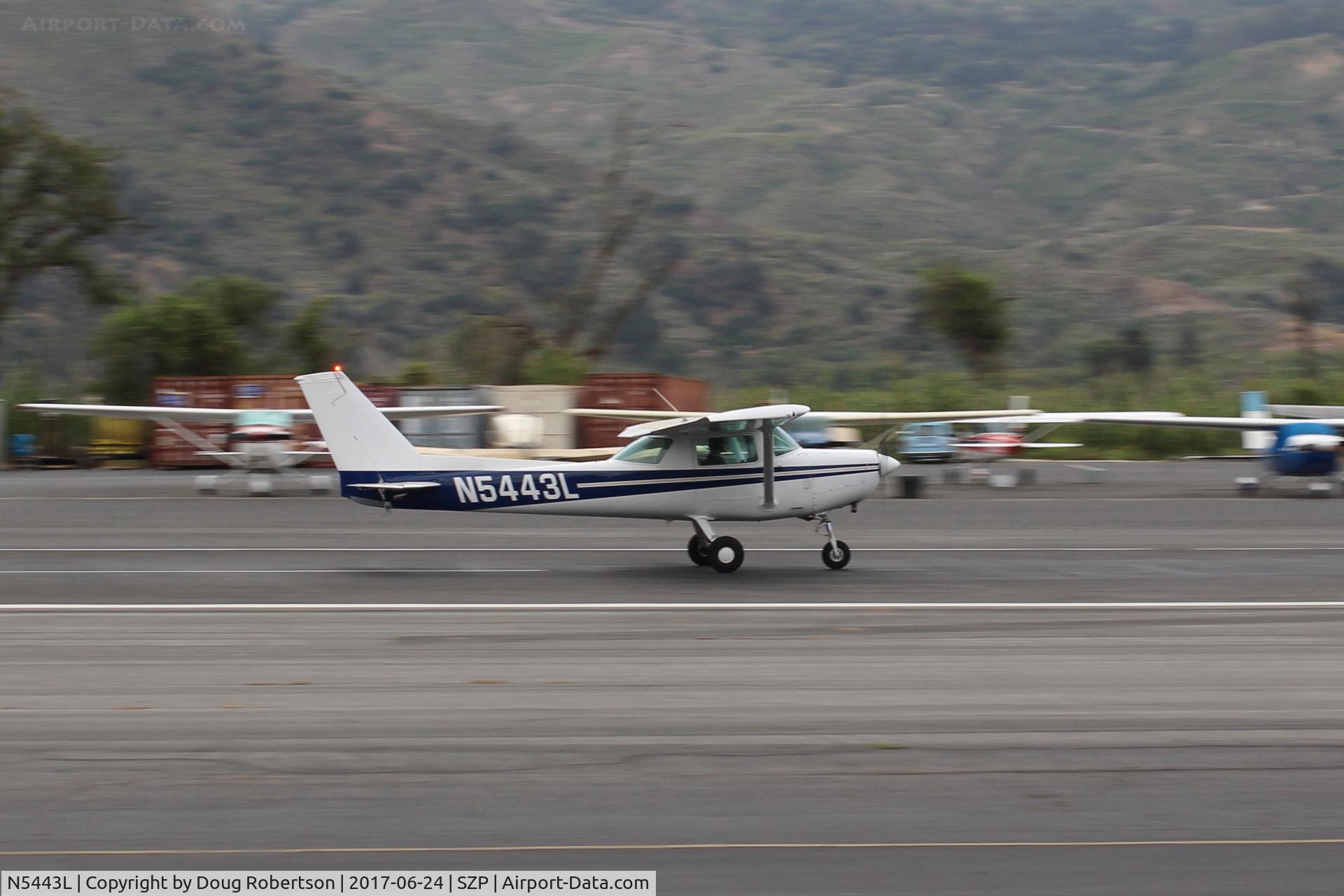 N5443L, 1980 Cessna 152 C/N 15284315, 1980 Cessna 152, Lycoming O-235 115 Hp, takeoff roll Rwy 22