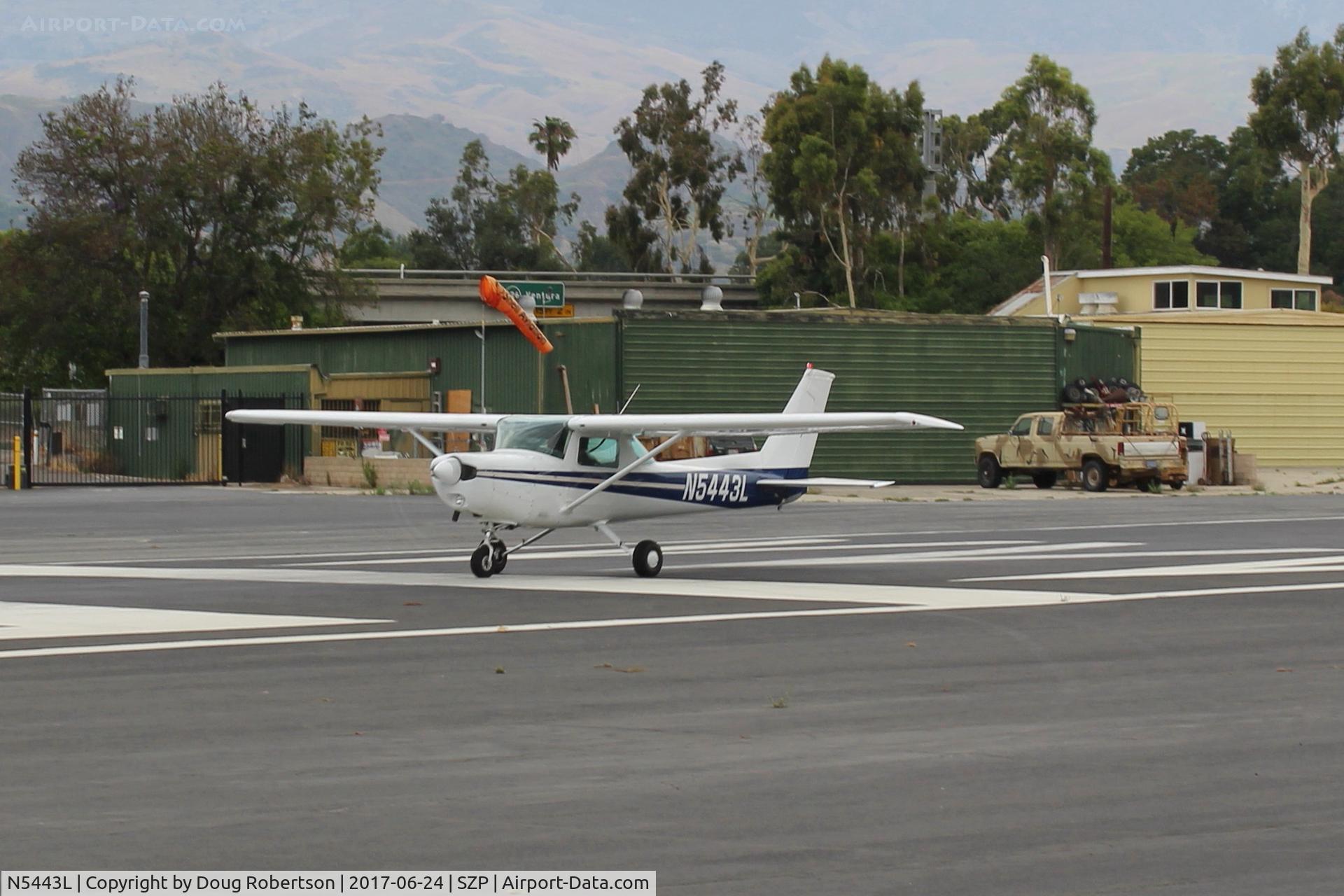 N5443L, 1980 Cessna 152 C/N 15284315, 1980 Cessna 152, Lycoming O-235 115 Hp, takeoff roll Rwy 22