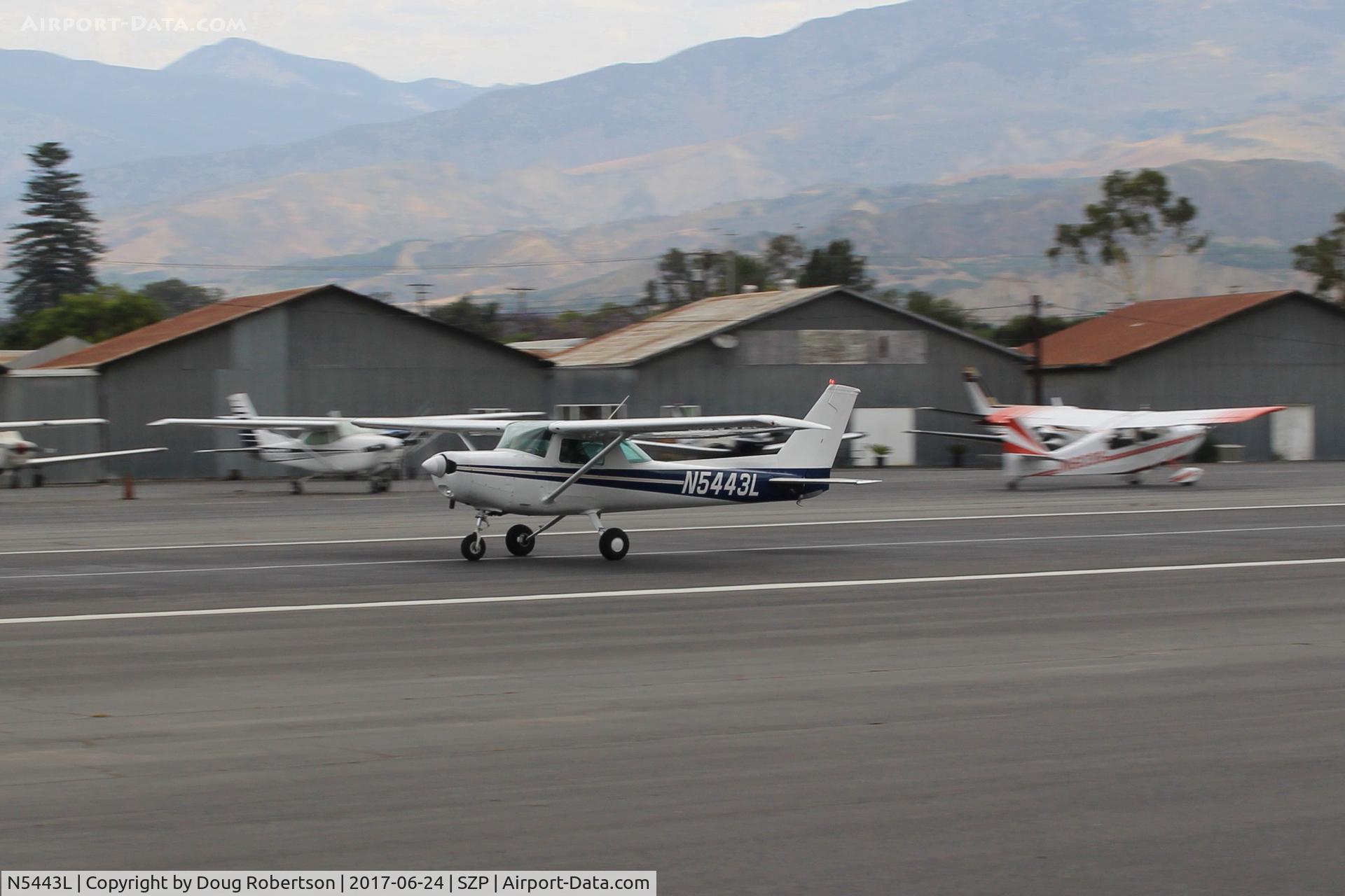 N5443L, 1980 Cessna 152 C/N 15284315, 1980 Cessna 152, Lycoming O-235 115 Hp, landing roll Rwy 22