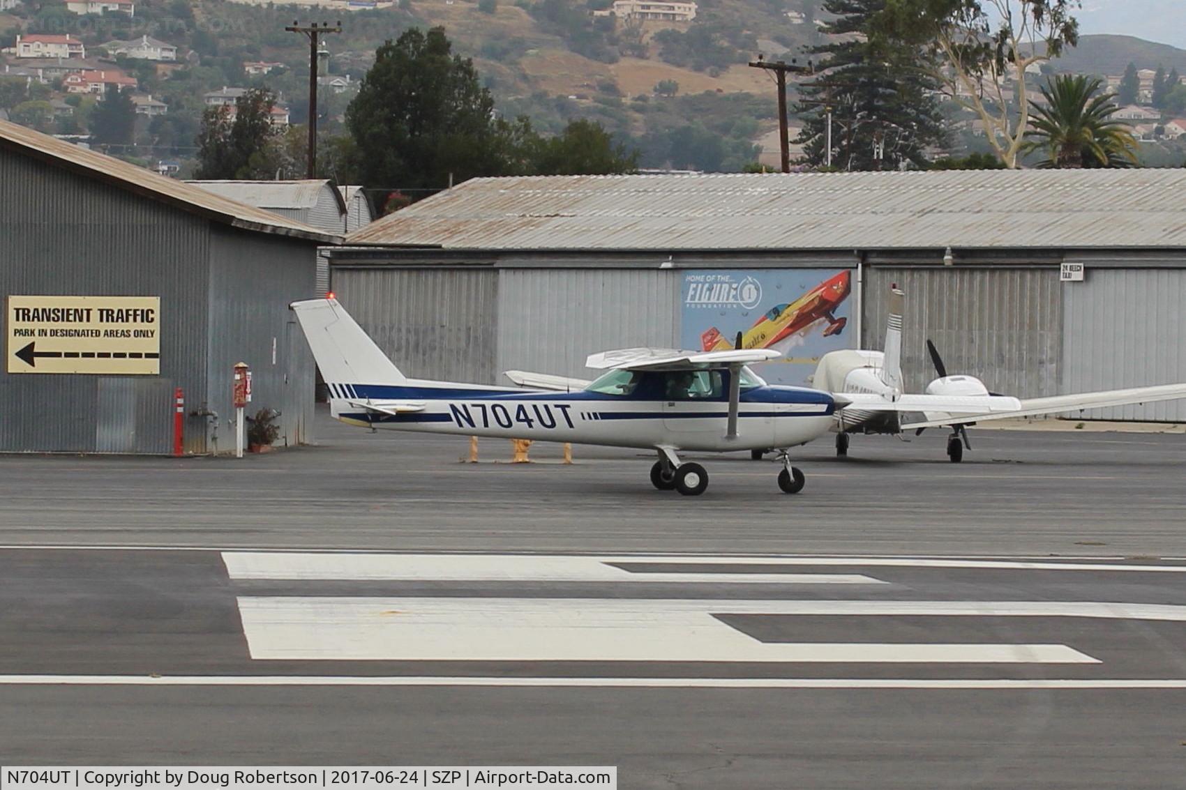 N704UT, 1976 Cessna 150M C/N 15078891, 1976 Cessna 150M, Continental O-200 100 Hp, holding short Rwy 22
