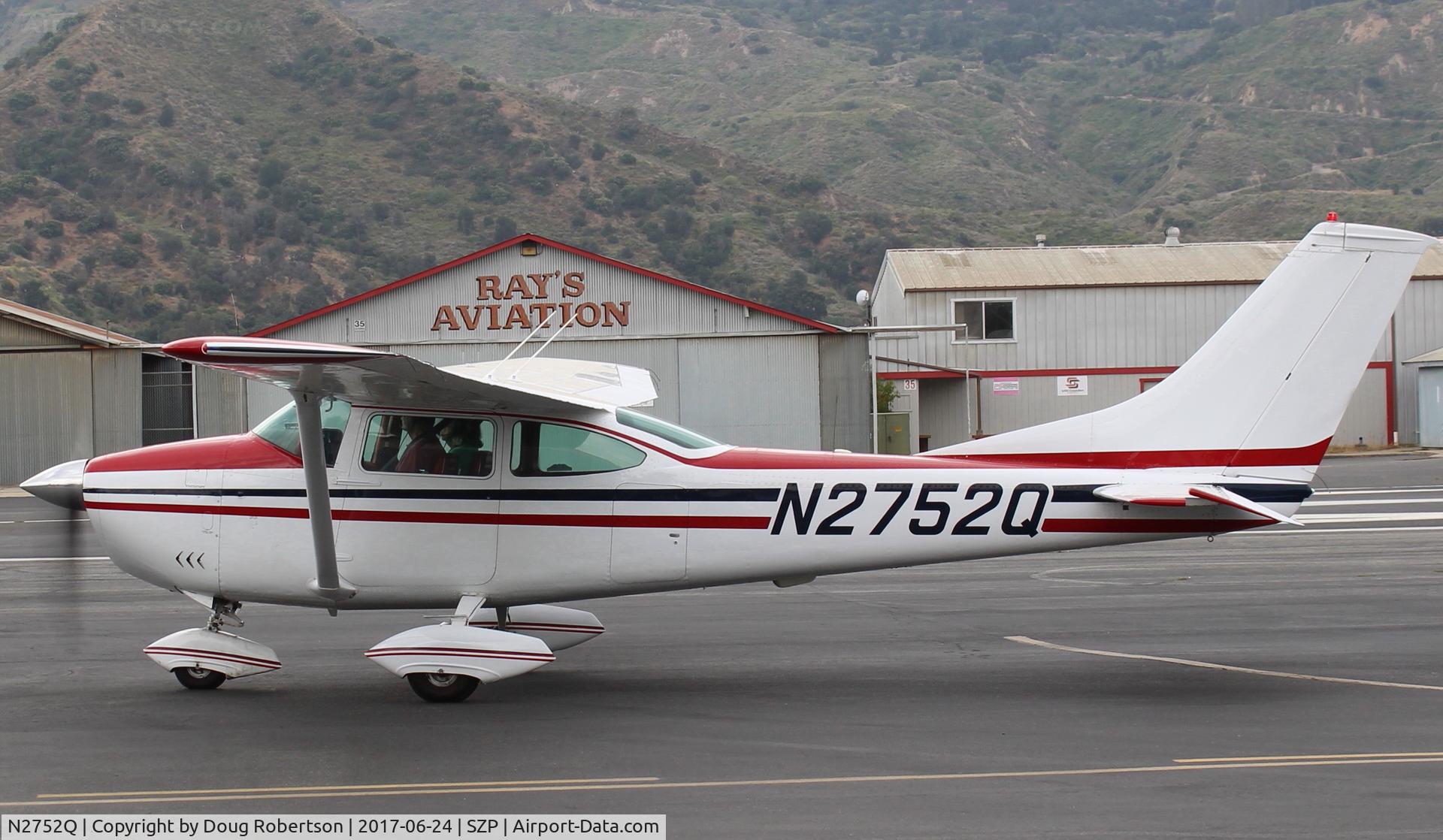 N2752Q, 1967 Cessna 182K Skylane C/N 18257952, 1967 Cessna 182K SKYLANE, Continental O-470-R 230 Hp, holding short Rwy 22