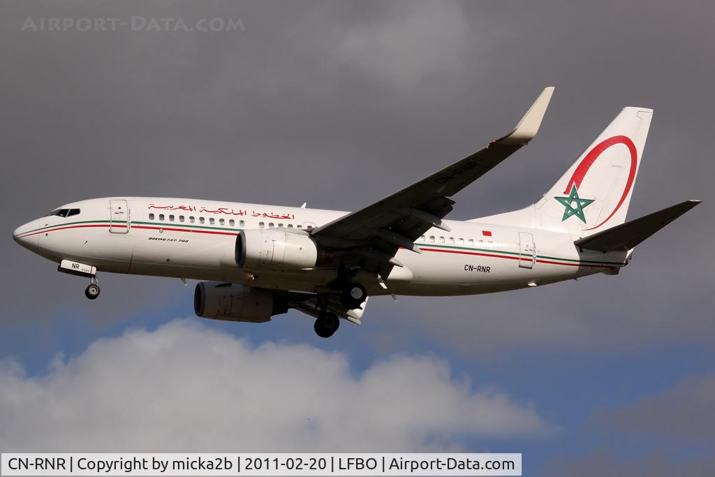 CN-RNR, 2000 Boeing 737-7B6 C/N 28986, Landing. Scrapped in August 2023.
