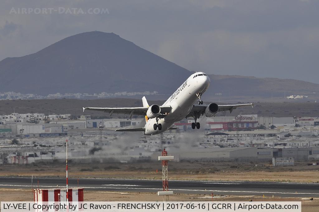 LY-VEE, 1996 Airbus A321-211 C/N 827, Avion Express Thomas Cook Airlines DE1452 take off
