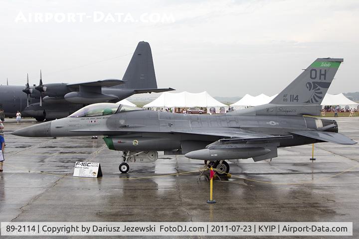 89-2114, 1989 General Dynamics F-16C C/N 1C-267, F-16CG Fighting Falcon 89-2114 OH from 112th FS Stingers 180th FW Toledo, OH