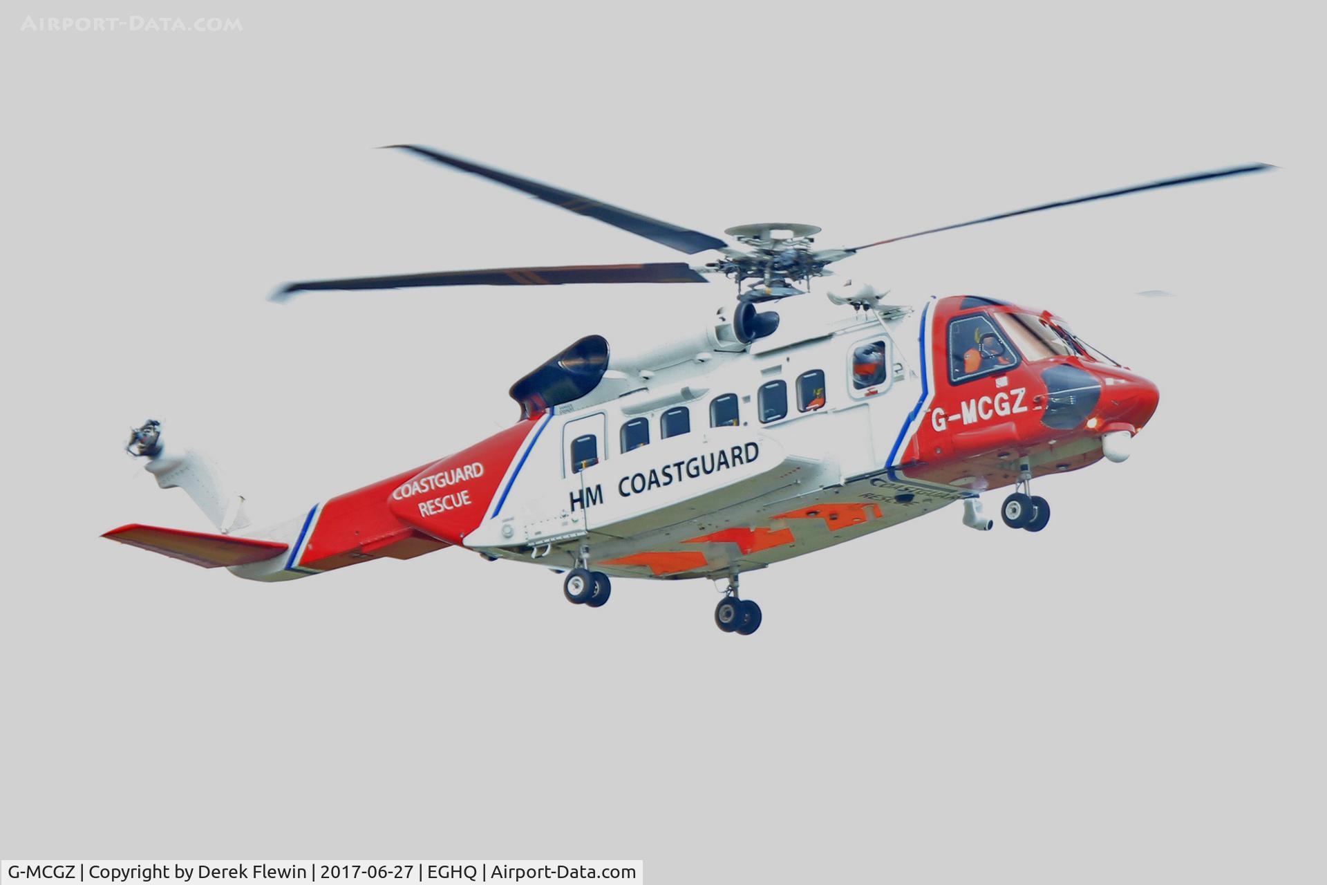 G-MCGZ, 2014 Sikorsky S-92A C/N 920262, S-92A, Bristows Helicopters, Newquay Airport Cornwall based, prevuiosly N262U, seen departing runway 12.