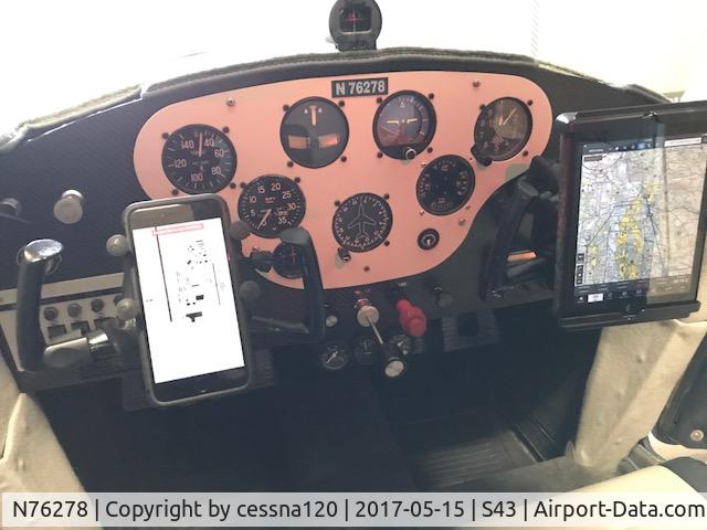 N76278, 1946 Cessna 120 C/N 10686, iPad and iPhone for navigation on yoke mounts