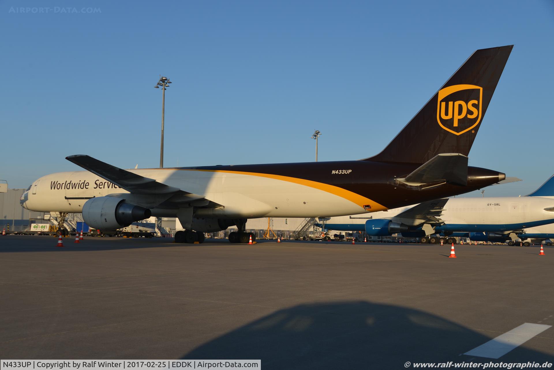 N433UP, 1993 Boeing 757-24APF C/N 25464, Boeing 757-24APF - 5X UPS United Parcel Service - 25464 - N433UP - 25.02.3017 - CGN