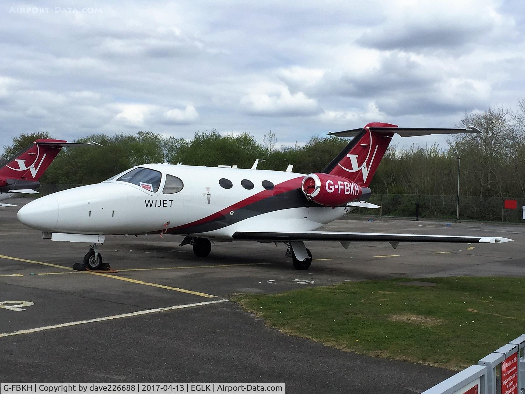 G-FBKH, 2010 Cessna 510 Citation Mustang Citation Mustang C/N 510-0354, Blink Aviation Citation in Wijet colours at BBS