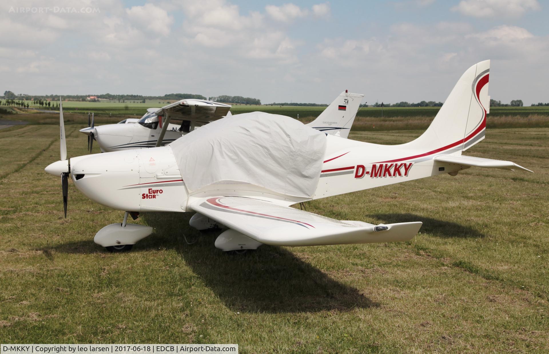 D-MKKY, 2012 Evektor EV-97 Eurostar C/N 2012-3934, Ballenstedt 18.6.2017