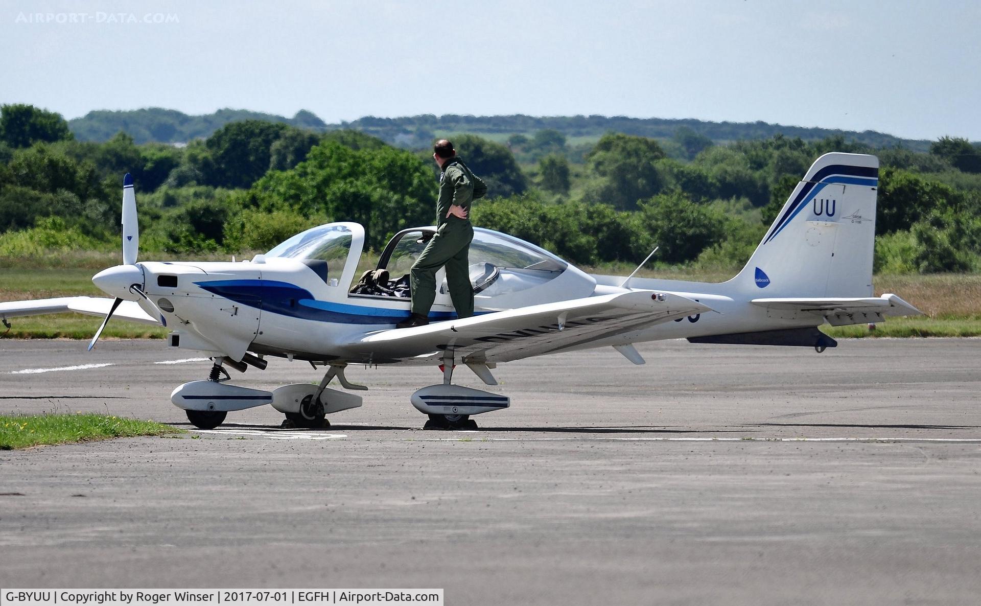 G-BYUU, 1999 Grob G-115E Tutor T1 C/N 82105/E, Visiting RAF Grob Tutor T.1 aircraft coded UU of 6FTS.