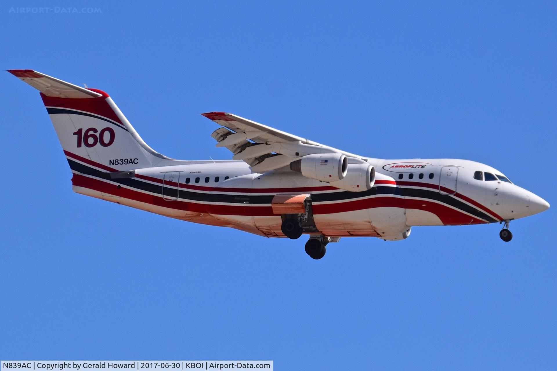 N839AC, 1995 British Aerospace Avro 146-RJ85A C/N E2270, On final for RWY 10L.