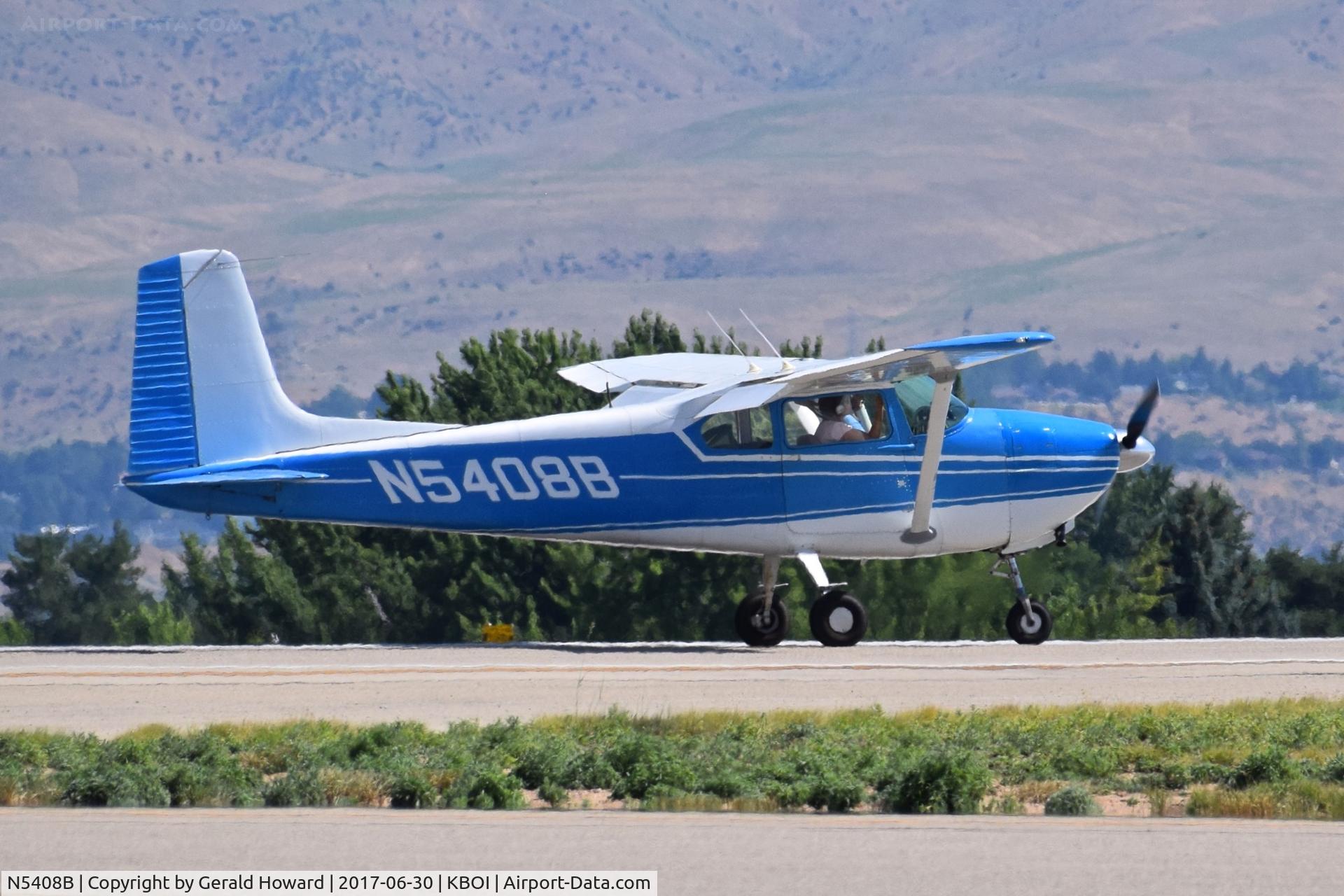 N5408B, 1956 Cessna 182 Skylane C/N 33408, Take off roll on RWY 10R.