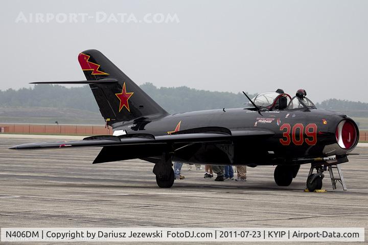N406DM, 1957 Mikoyan-Gurevich MiG-17T C/N 0613, MiG-17T CN 0613 - Will Ward, N406DM