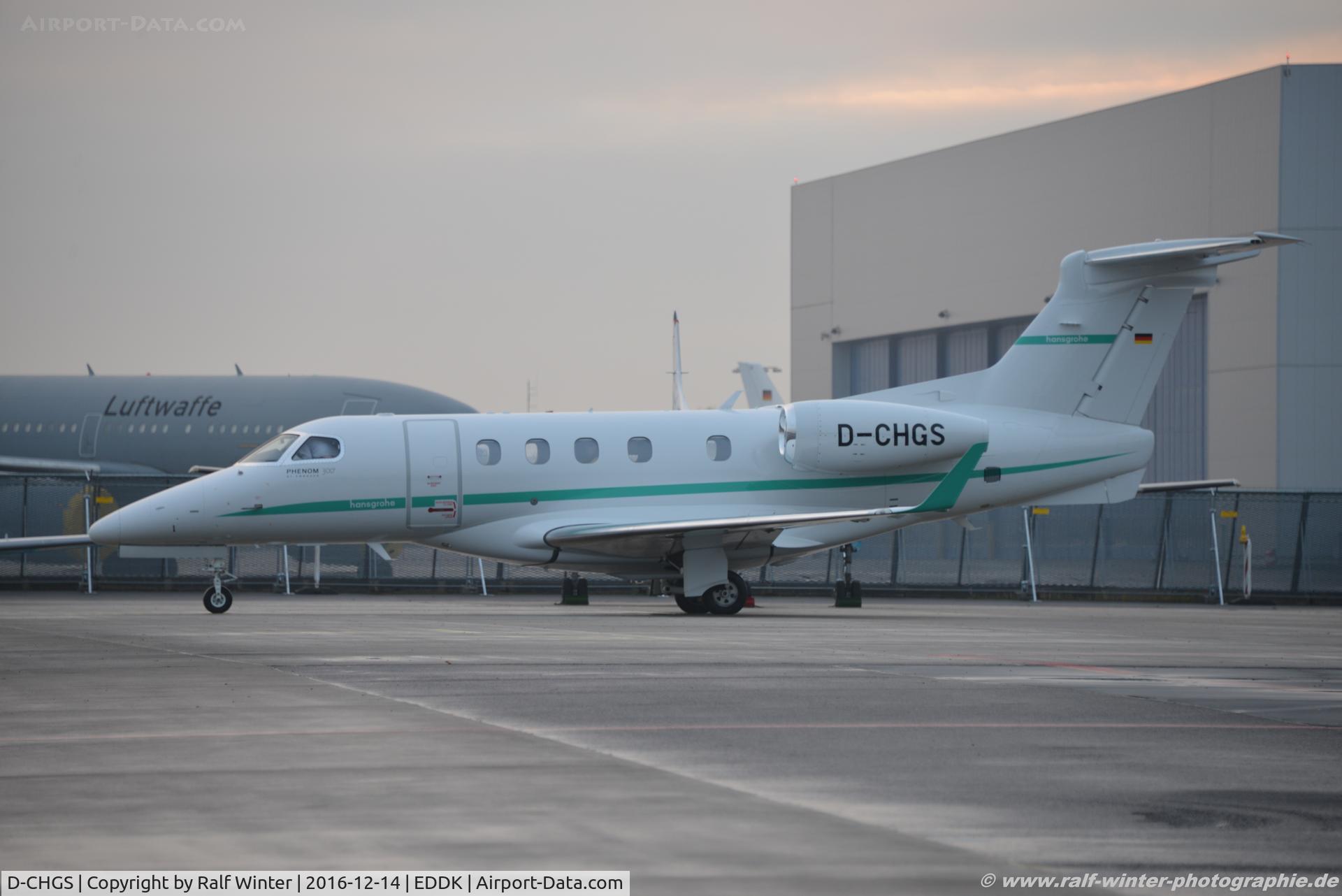 D-CHGS, 2013 Embraer EMB-505 Phenom 300 C/N 50500150, Embraer Phenom 300 EMB-505 - Hans Grohe GmbH - 50500150 - D-CHGS - 14.12.2016 - CGN