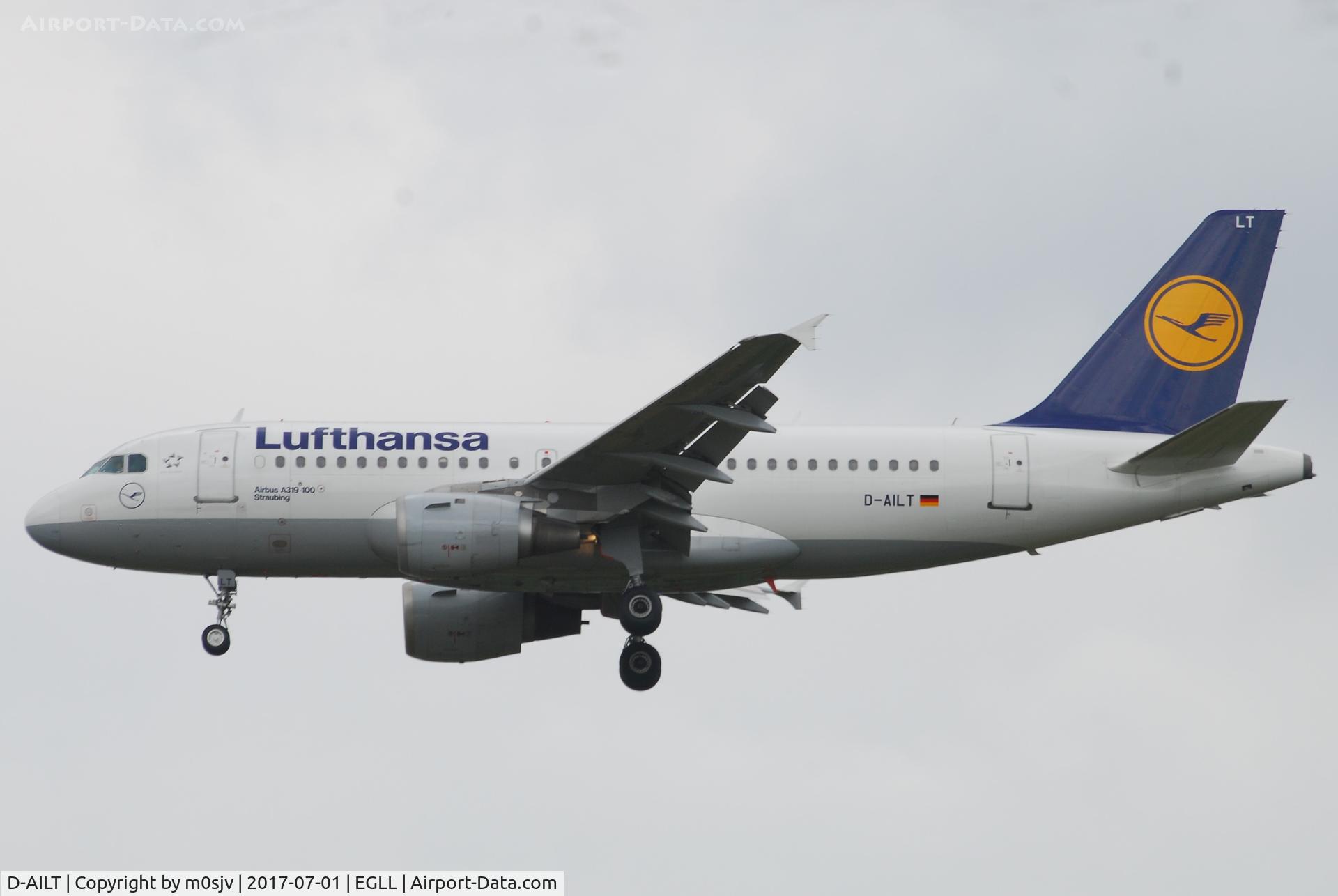 D-AILT, 1997 Airbus A319-114 C/N 738, Landing at EGLL 27R