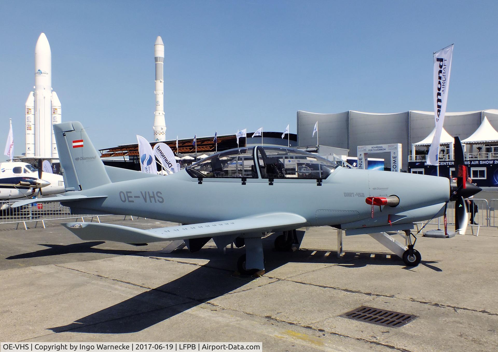 OE-VHS, 2016 Diamond DART-450 C/N 001, Diamond DART-450 second prototype at the Aerosalon 2017, Paris