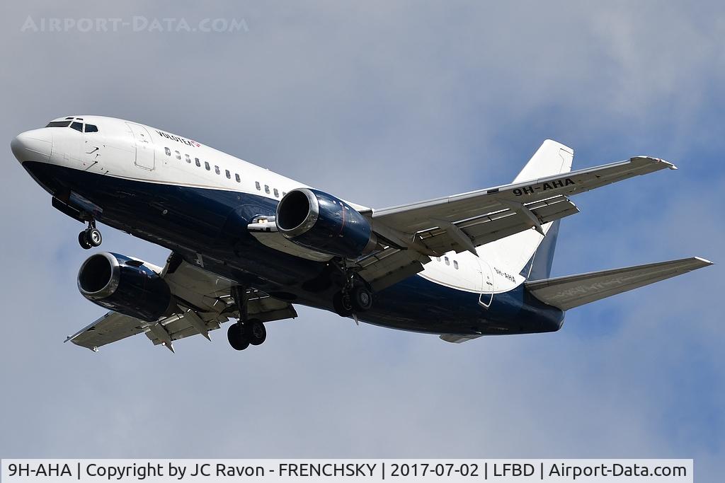 9H-AHA, 1991 Boeing 737-505 C/N 24647, Air X Charter / Volotéa colors V72433 landing runway 23 from Figari (FSC)