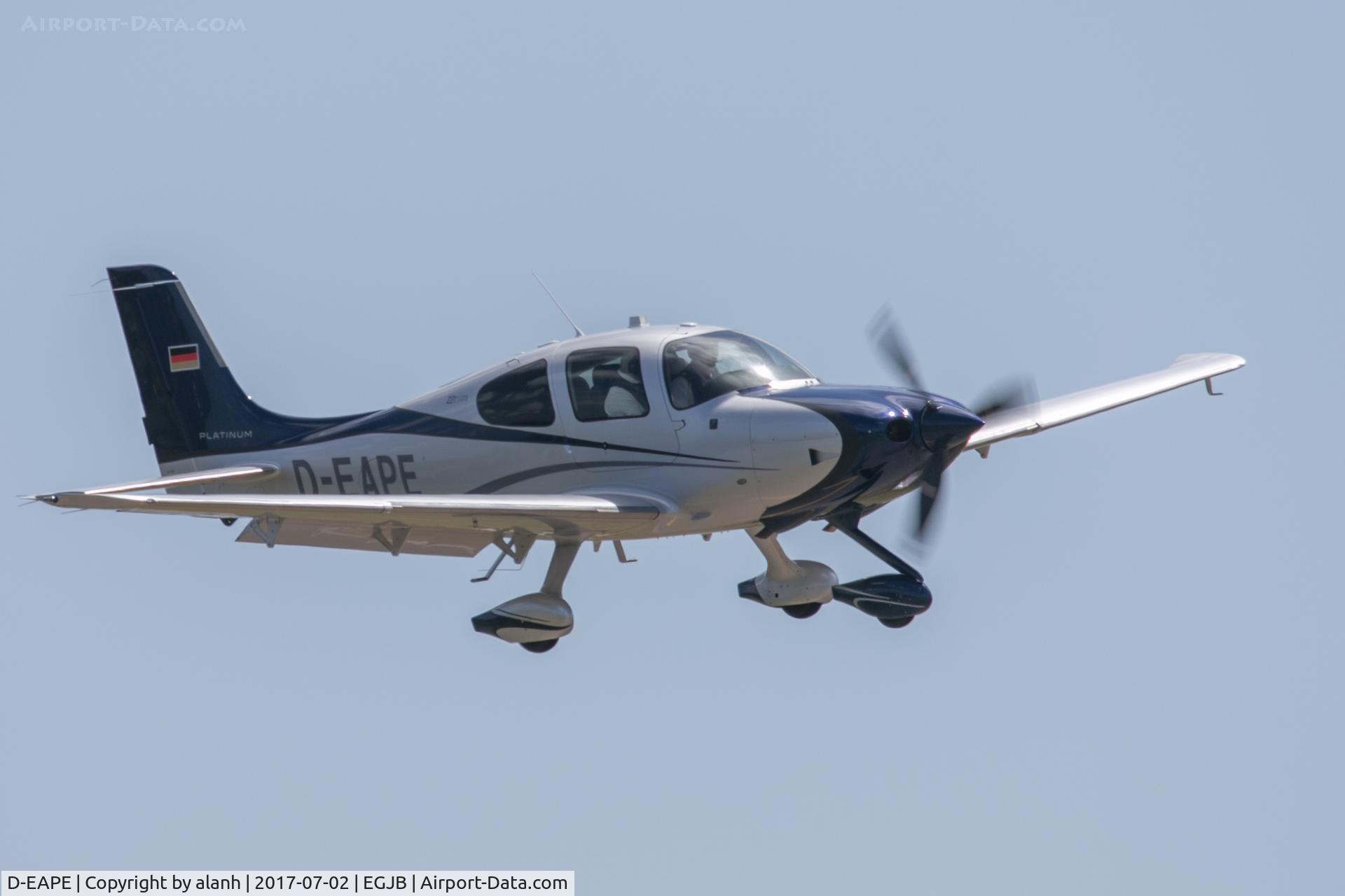 D-EAPE, 2015 Cirrus SR22T C/N 0984, Finals for 27 at Guernsey