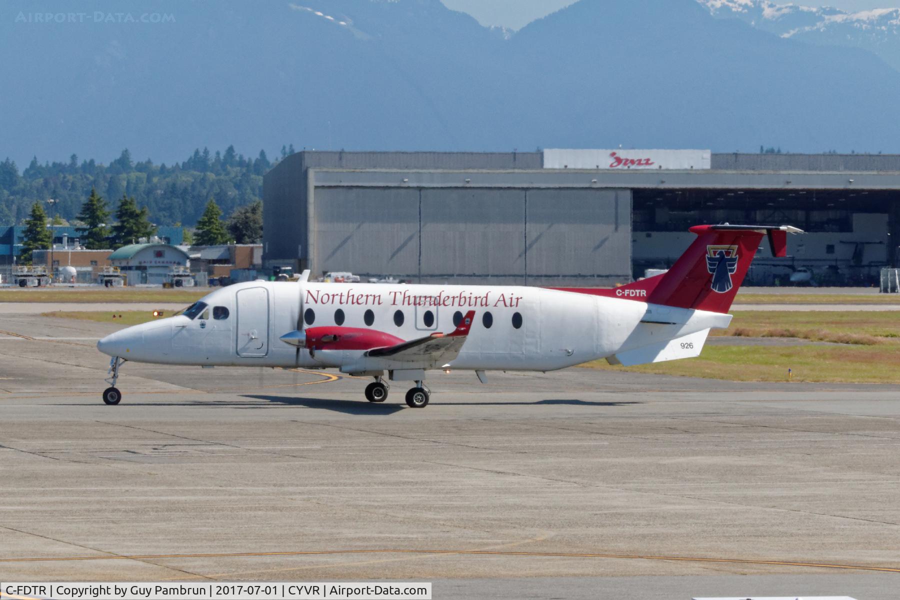 C-FDTR, 1993 Beech 1900D C/N UE-76, Departing