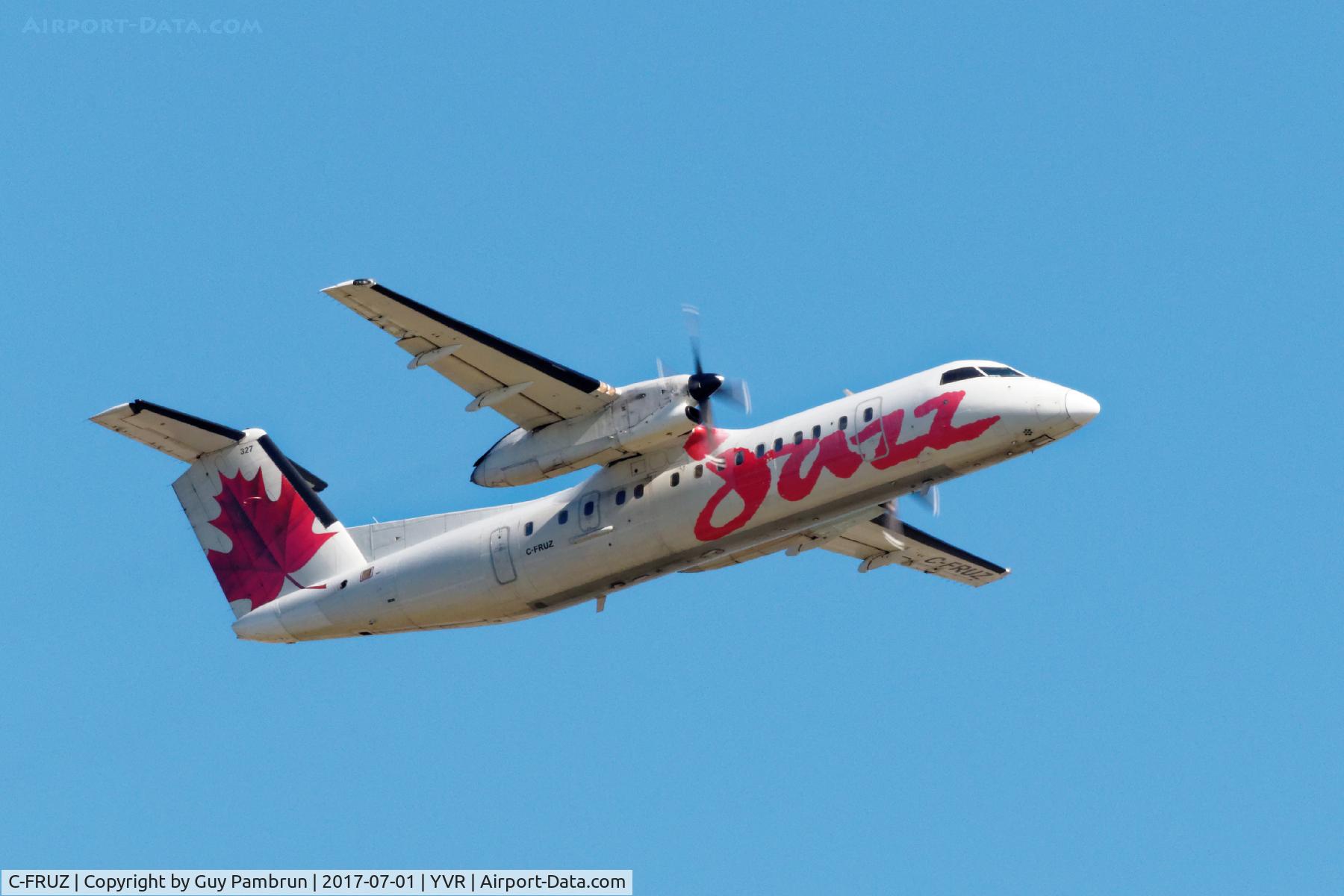 C-FRUZ, 1991 De Havilland Canada DHC-8-311 Dash 8 C/N 293, Departing