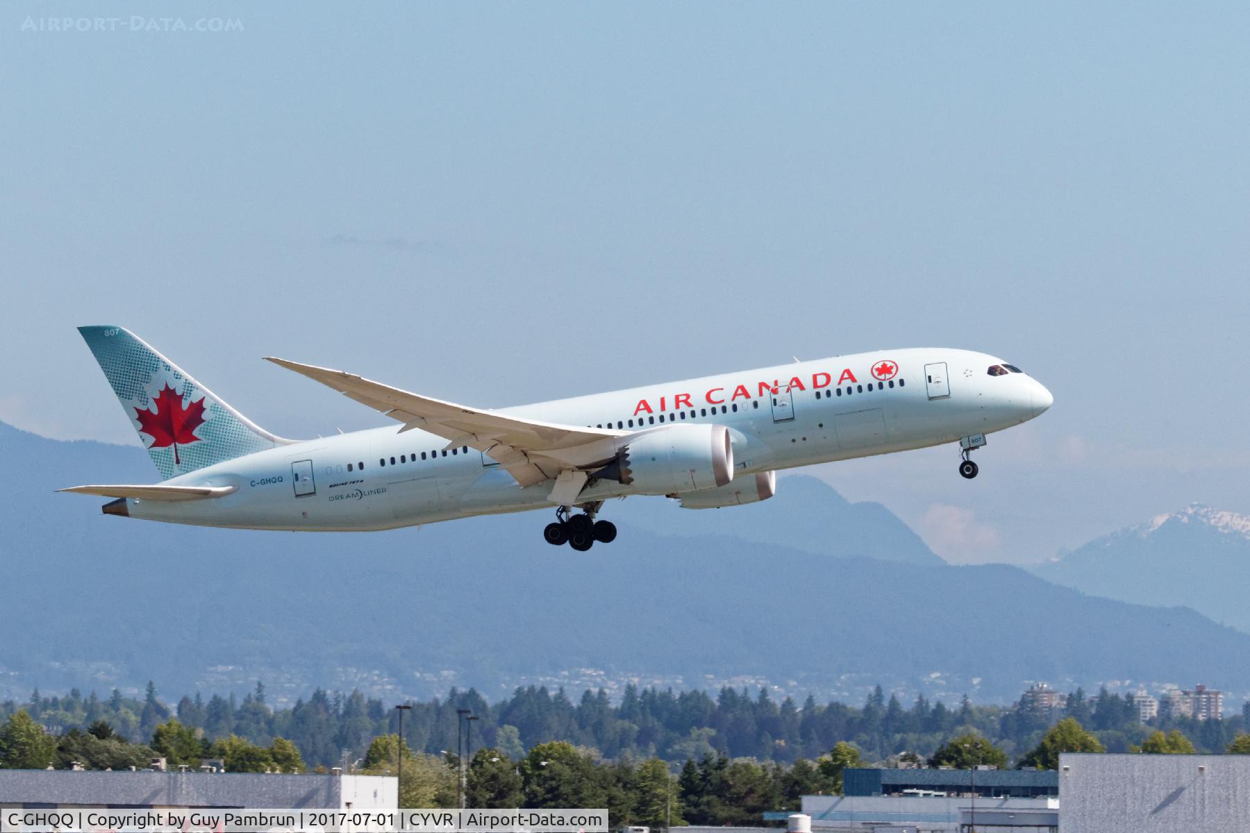 C-GHQQ, 2014 Boeing 787-8 Dreamliner C/N 35263, Departing