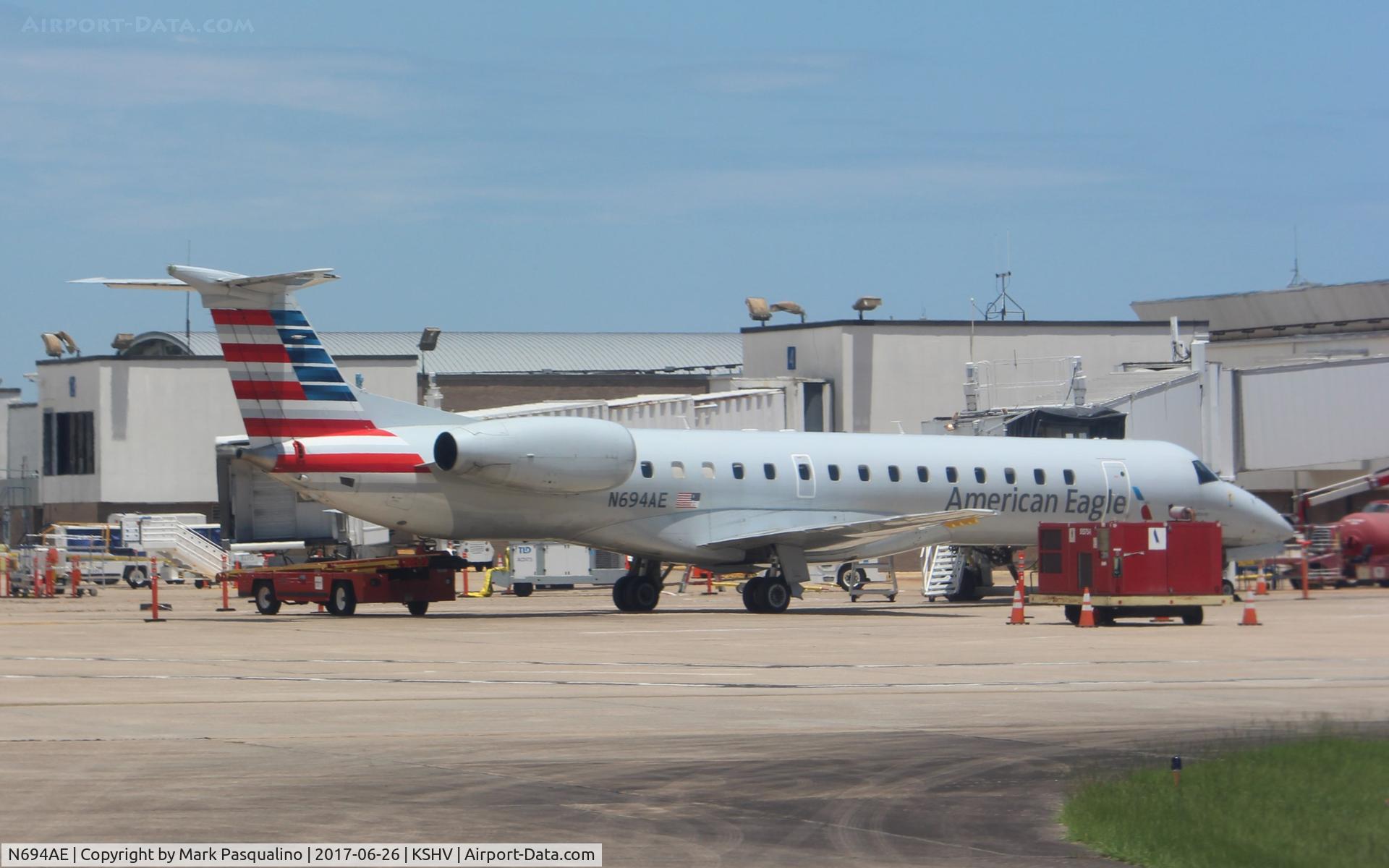N694AE, 2004 Embraer ERJ-145LR (EMB-145LR) C/N 14500869, EMB-145LR