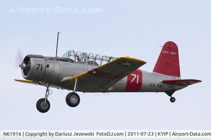 N61916, 1942 Vultee SNV-1 (BT-13A) Valiant C/N 7041, Convair SNV-1 California Girl CN 7041 - Bruce Koch, N61916