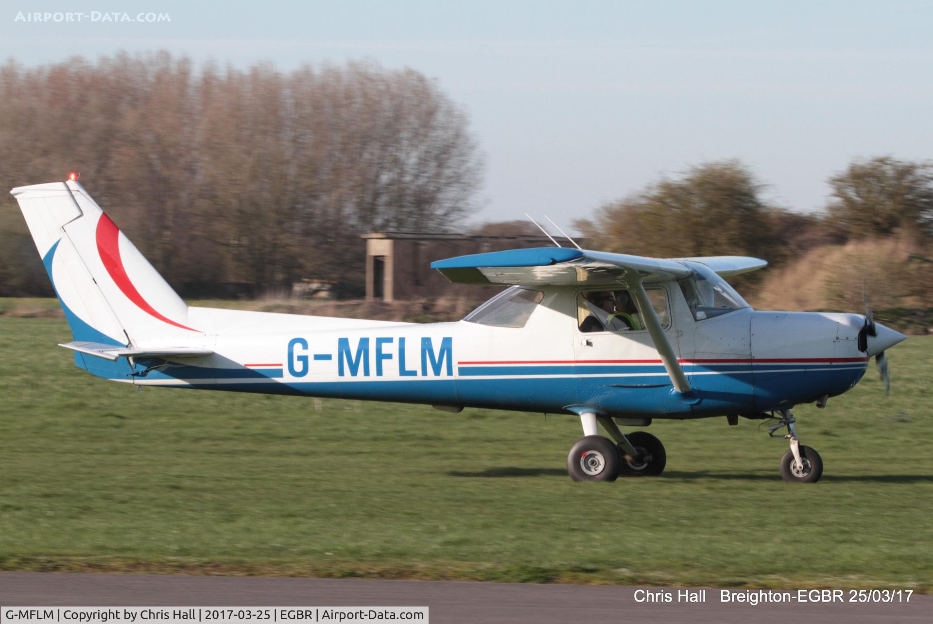 G-MFLM, 1977 Reims F152 C/N 1451, at Breighton