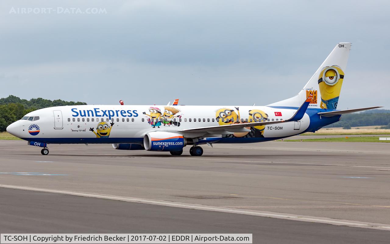 TC-SOH, 2017 Boeing 737-8HC C/N 61193, start-up prior departure to Antalya