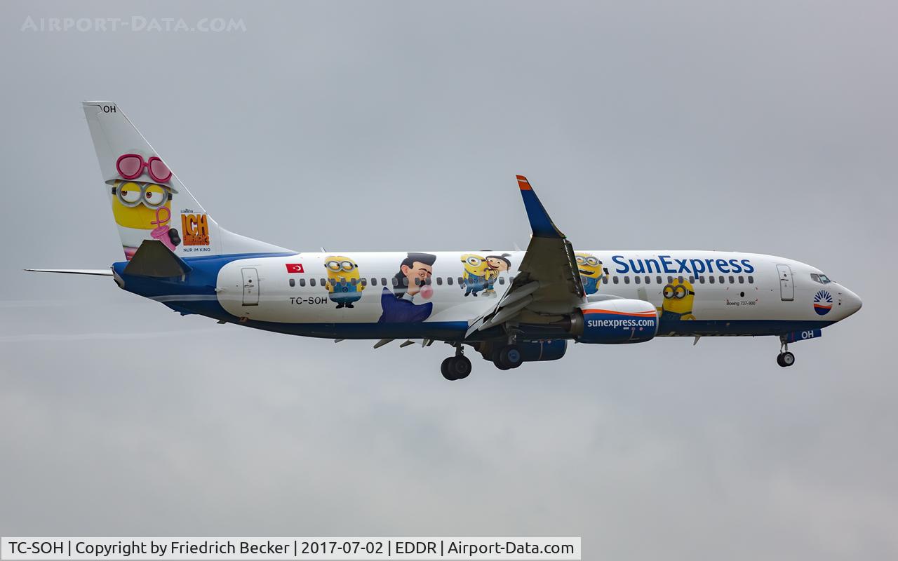 TC-SOH, 2017 Boeing 737-8HC C/N 61193, on final RW27 inbound from Antaya
