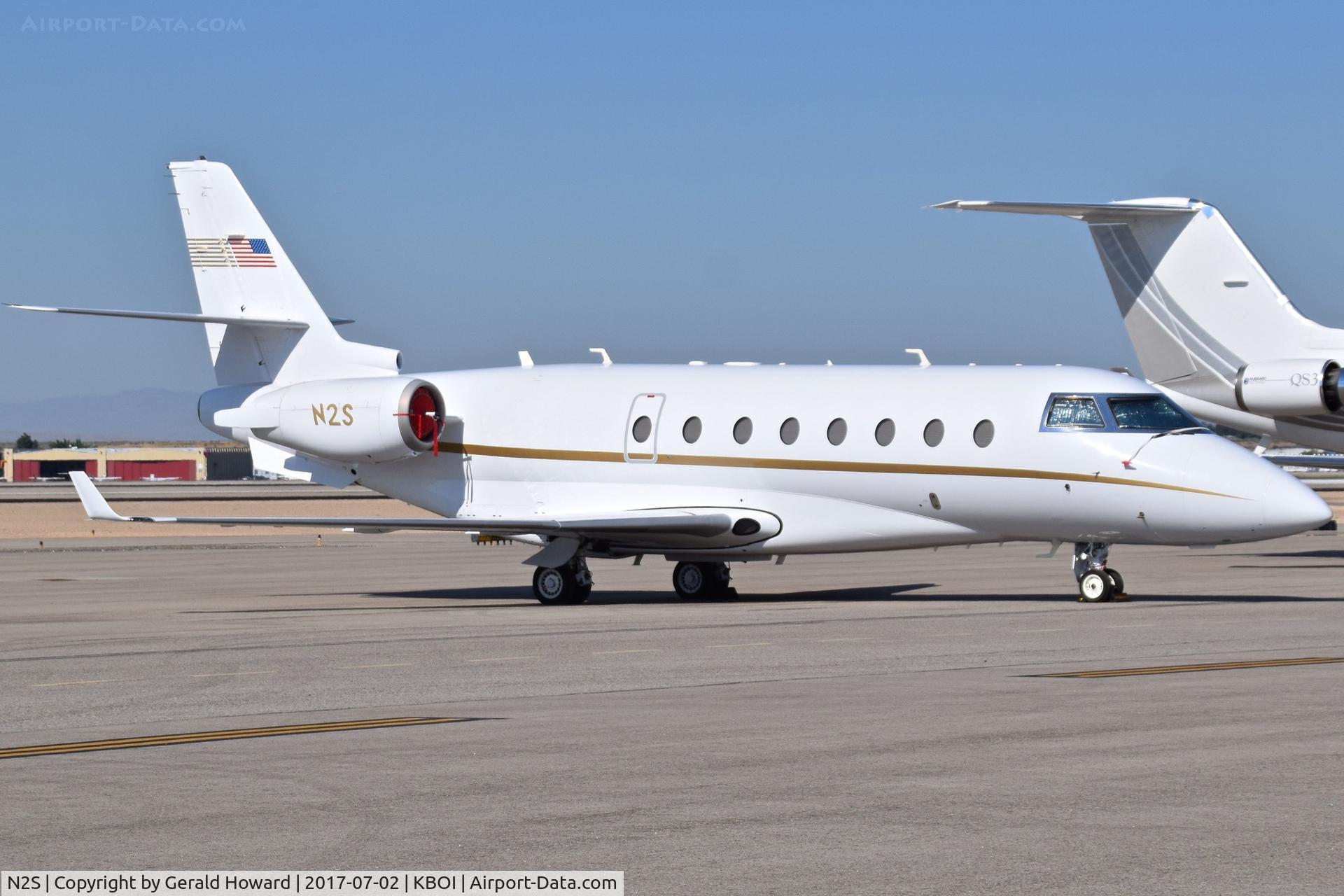 N2S, 1975 Grumman G-1159 Gulfstream II C/N 158, Parked on north GA ramp.