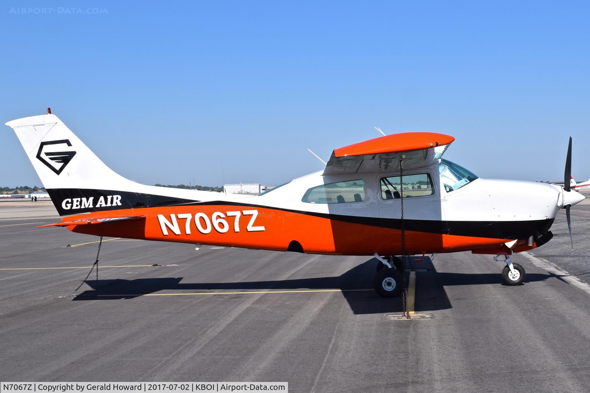 N7067Z, 1978 Cessna T210M Turbo Centurion C/N 21062572, Another of the air taxi for the back country strips.