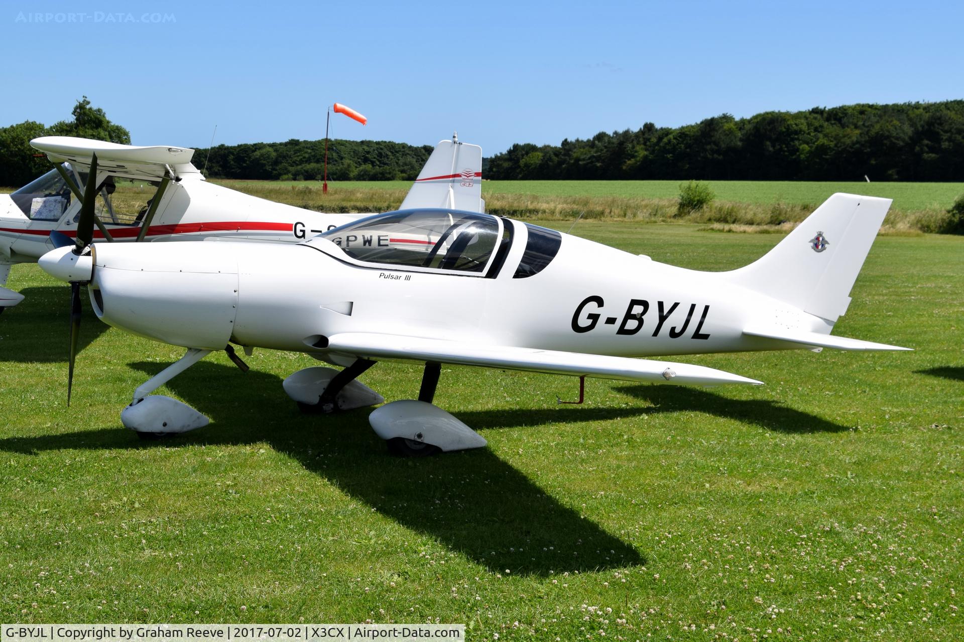 G-BYJL, 1999 Aero Designs Pulsar lll C/N PFA 202-13311, Parked at Northrepps.