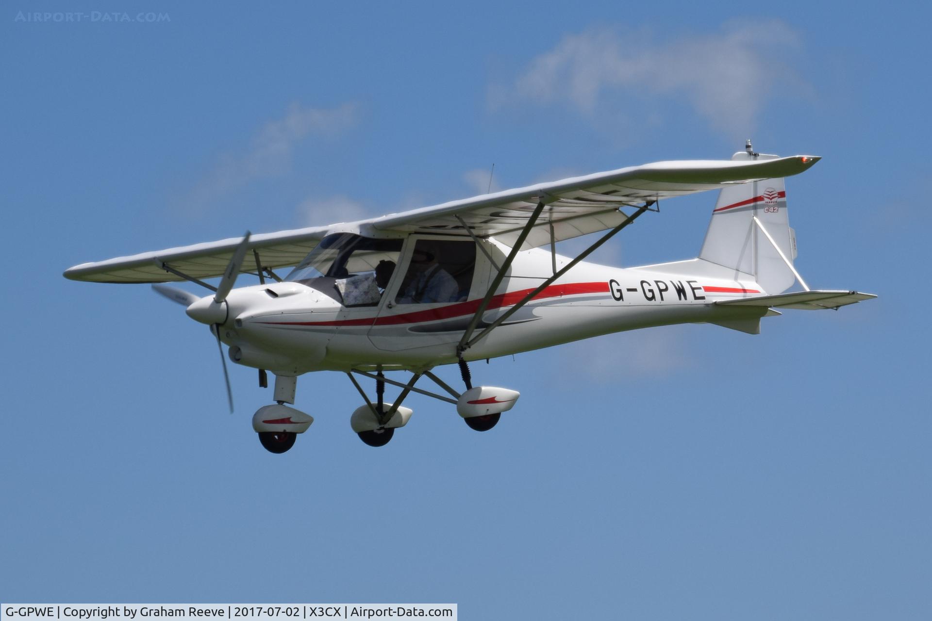 G-GPWE, 2016 Comco Ikarus C42 FB100 Bravo C/N 1606-7458, Landing at Northrepps.