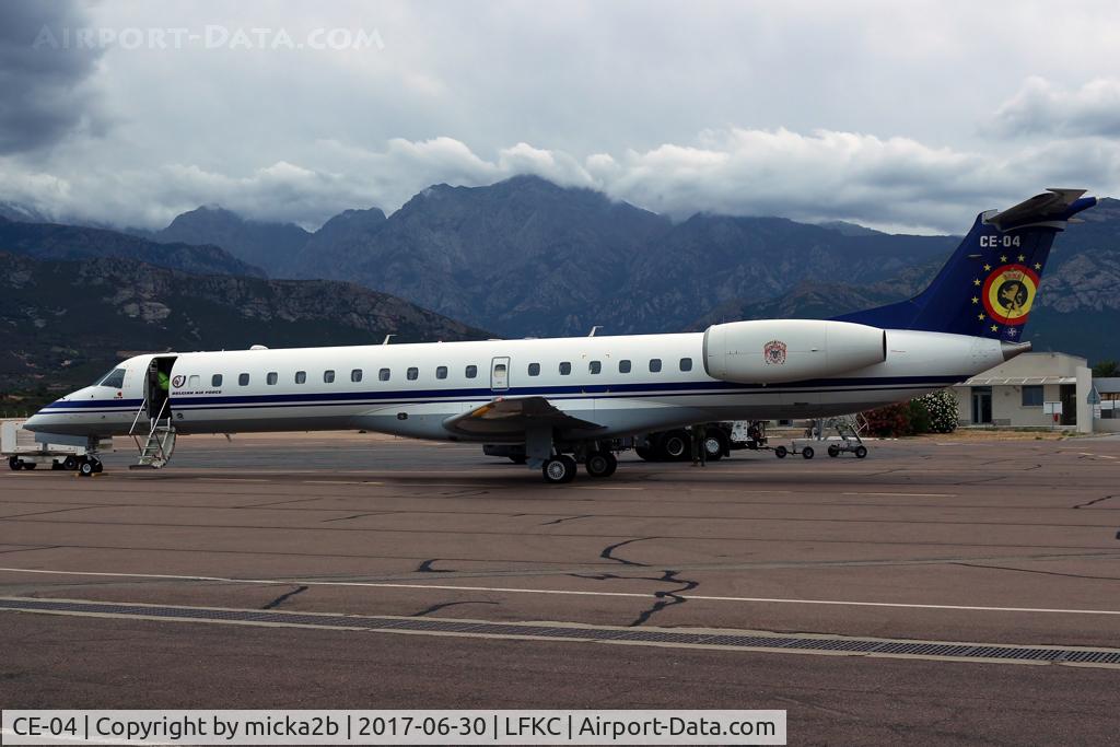 CE-04, 2001 Embraer ERJ-145LR (EMB-145LR) C/N 145548, Parked