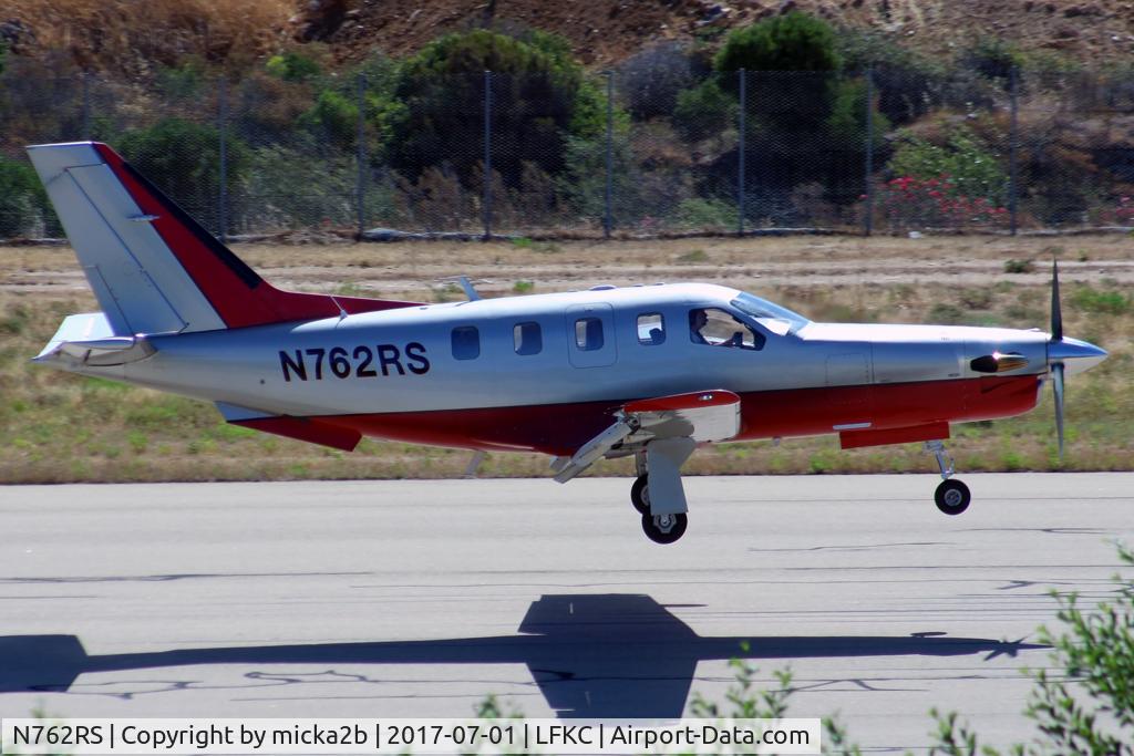 N762RS, 2001 Socata TBM-700 C/N 199, Landing