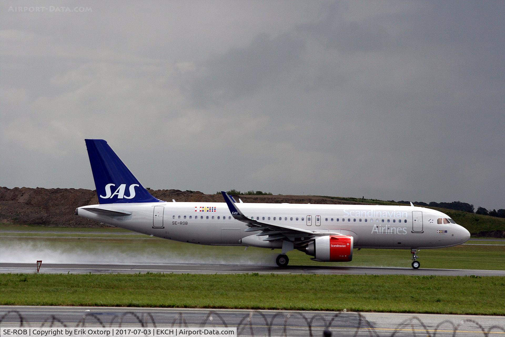 SE-ROB, 2017 Airbus A320-251N C/N 7676, SE-ROB taking off rw 22R