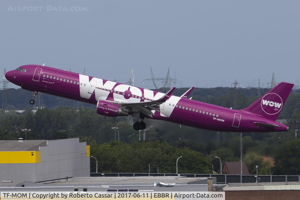 TF-MOM, 2014 Airbus A321-211 C/N 6210, Brussels