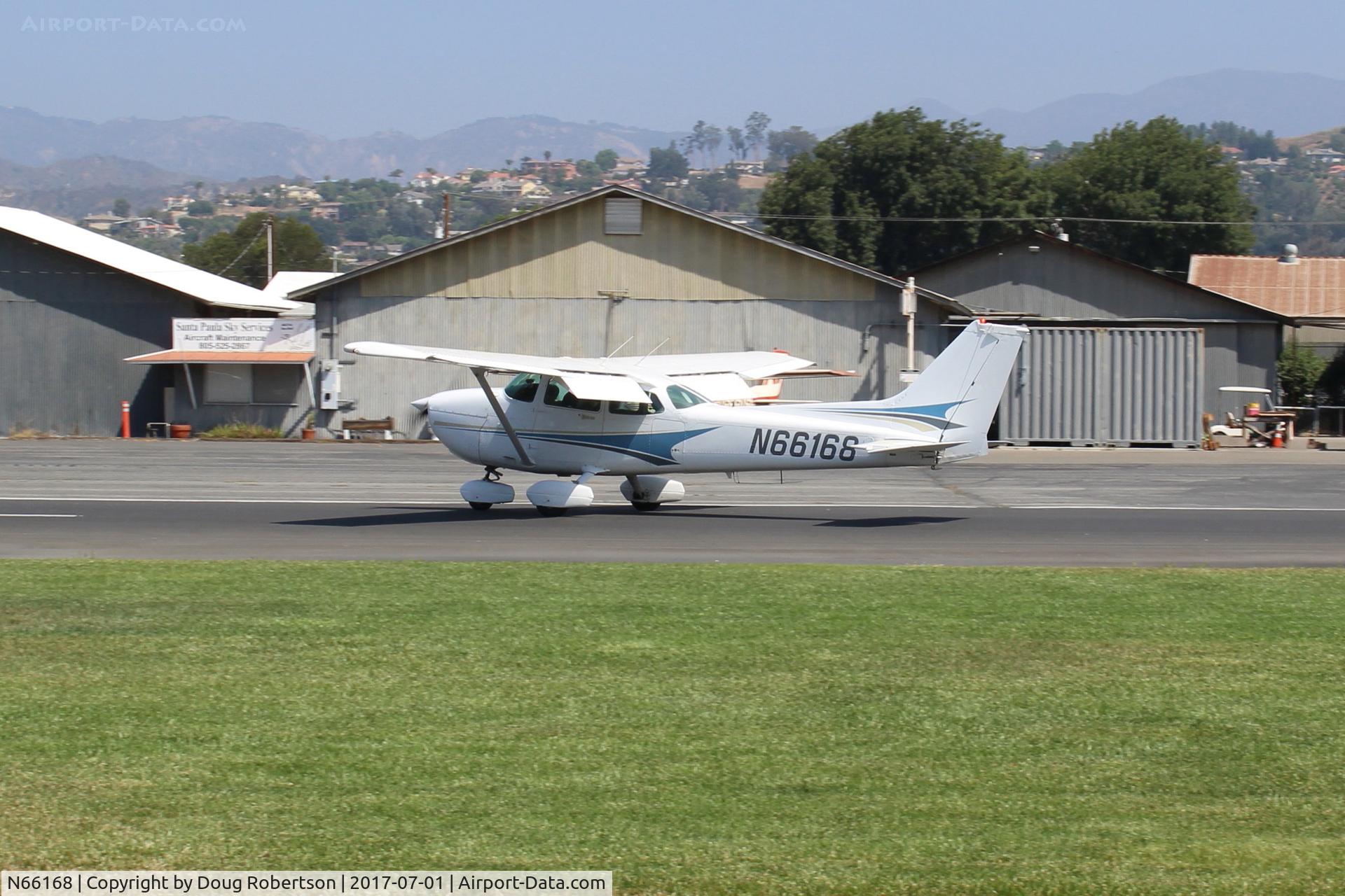 N66168, 1983 Cessna 172P C/N 17275974, 1983 Cessna 172P SKYHAWK, Lycoming O-320-D2J 160 Hp, taxi off the active