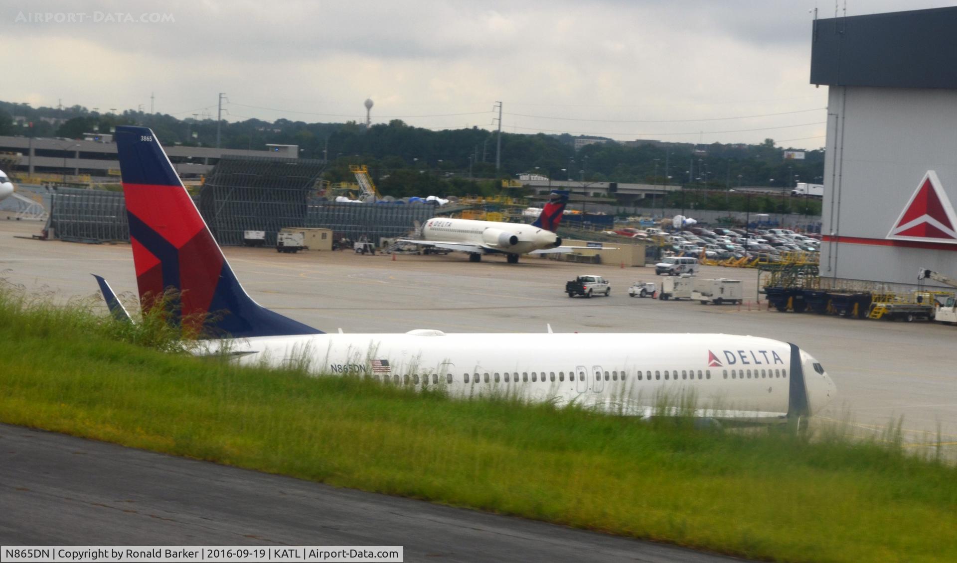 N865DN, 2016 Boeing 737-932/ER C/N 31976, Atlanta